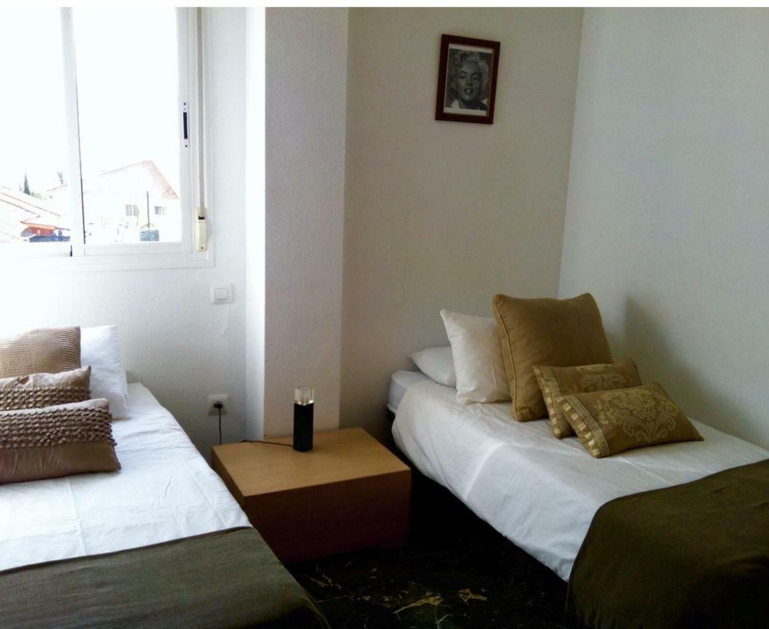 Penthouse With Private Roof Terrace And Jacuzzi Leilighet